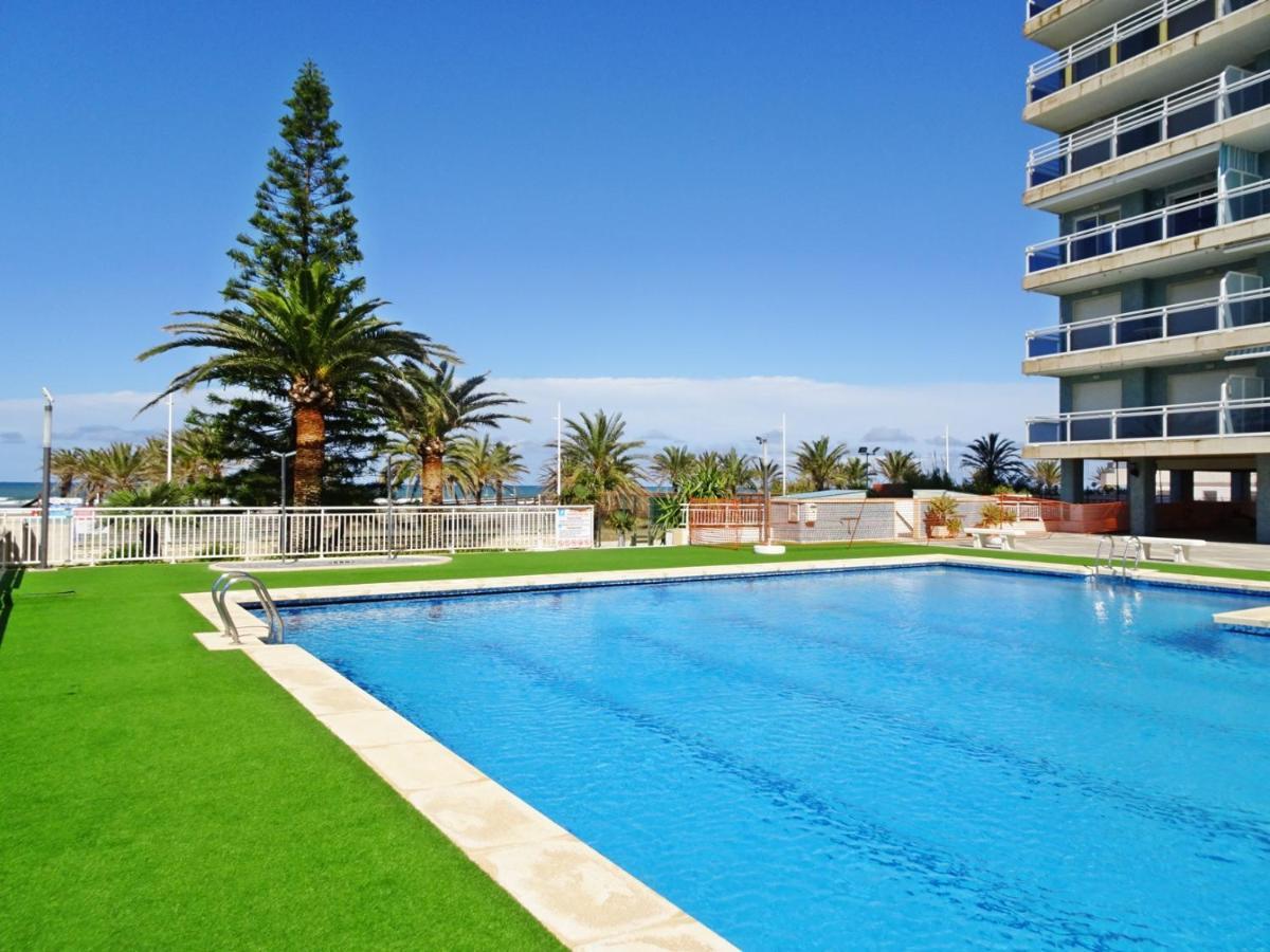 Aigua Blava Primera Linea - Alquiler Solo Familias Playa de Gandia المظهر الخارجي الصورة