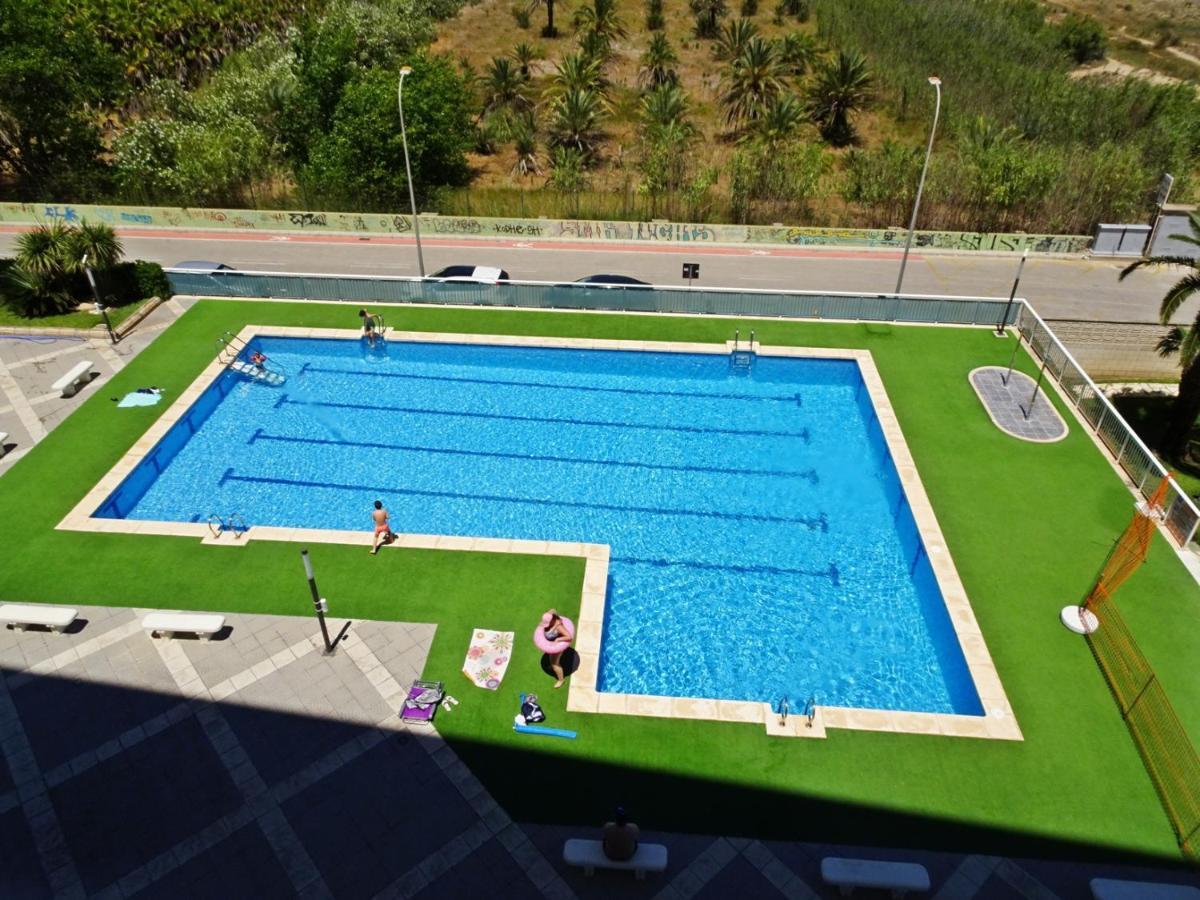 Aigua Blava Primera Linea - Alquiler Solo Familias Playa de Gandia المظهر الخارجي الصورة